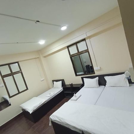 Oyo Thangal Hotel 임팔 외부 사진
