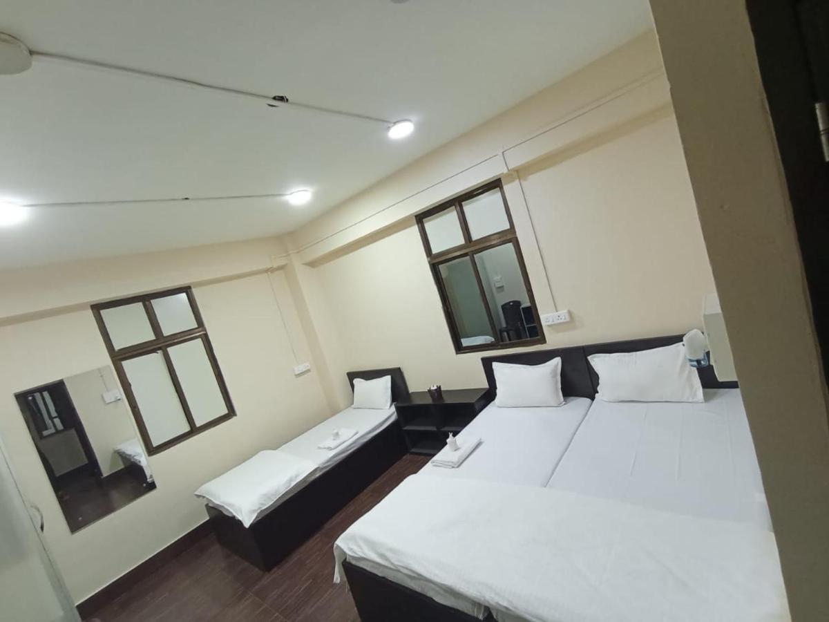 Oyo Thangal Hotel 임팔 외부 사진